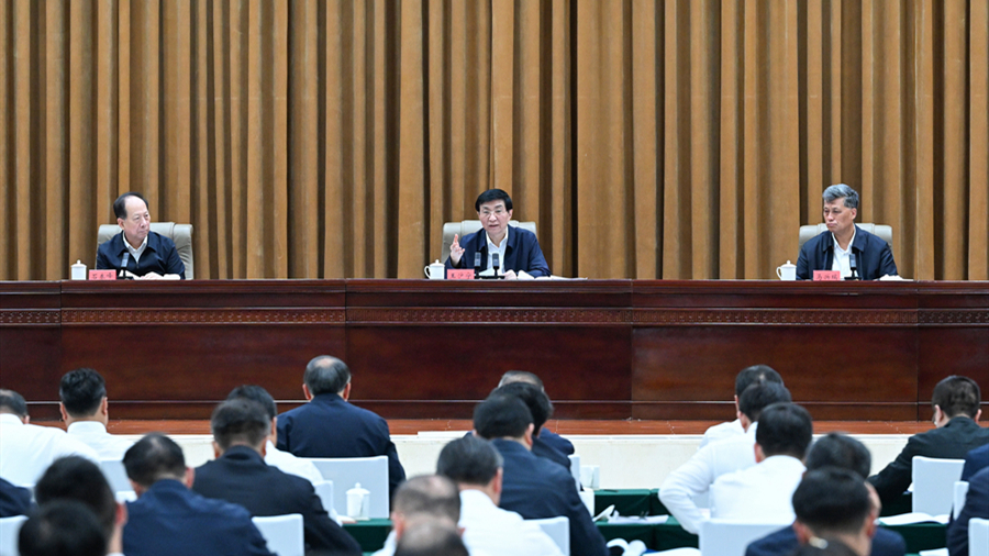 第九次澳门赌场对口支援新疆工作会议召开 王沪宁出席并讲话